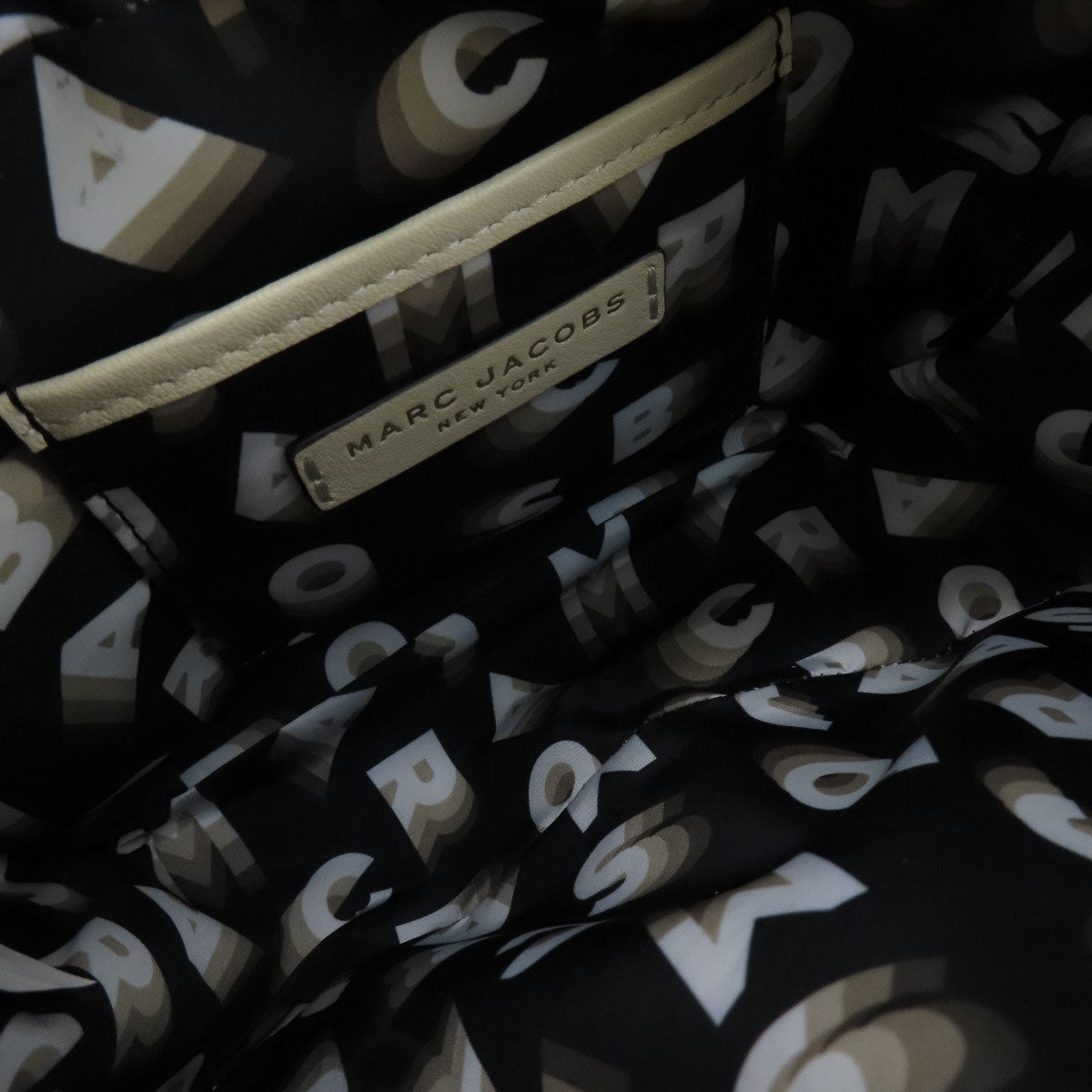 MARC JACOBS logo Shoulder Bag Leather Ladies [Used]