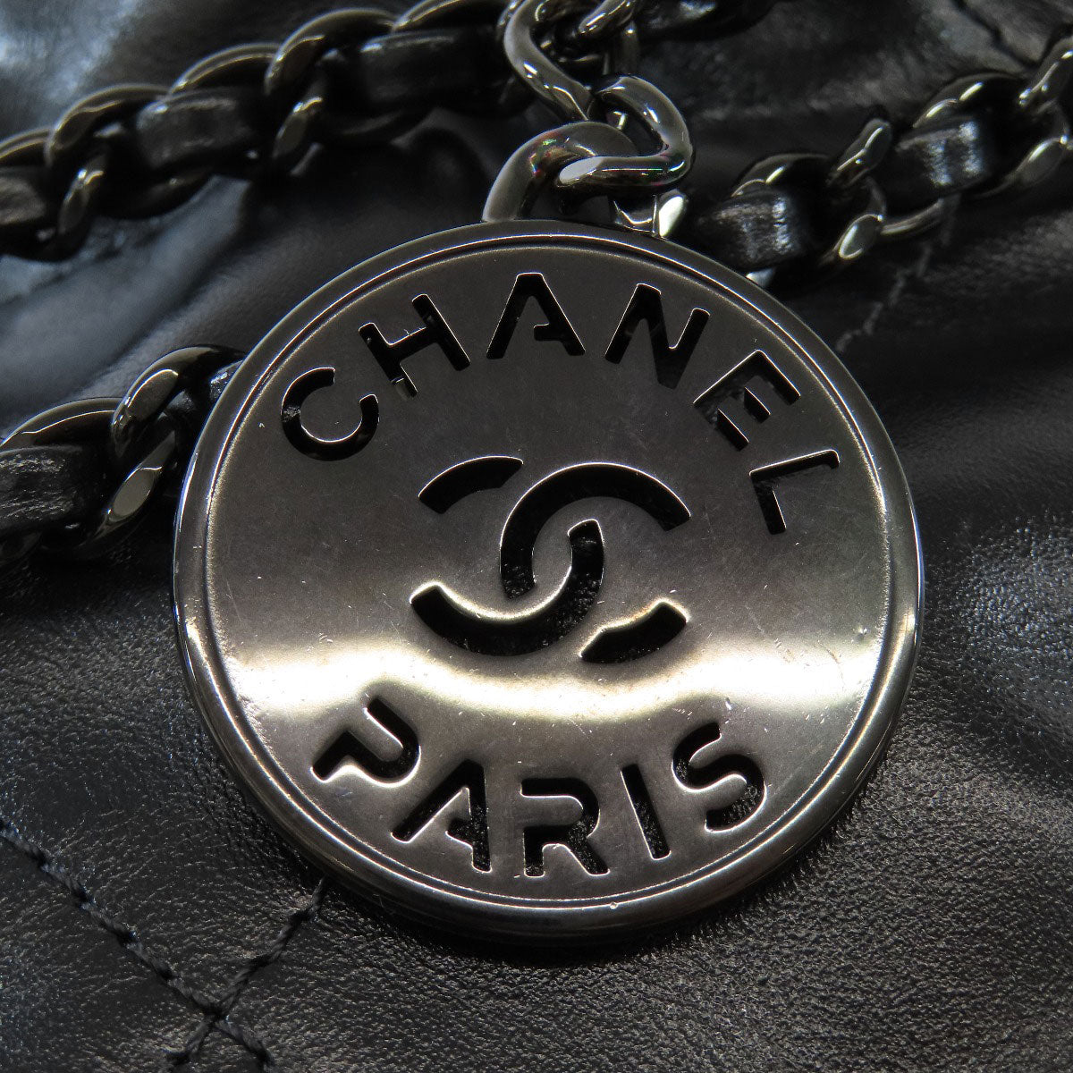 CHANEL   Handbag chanel 22 Lambskin Ladies