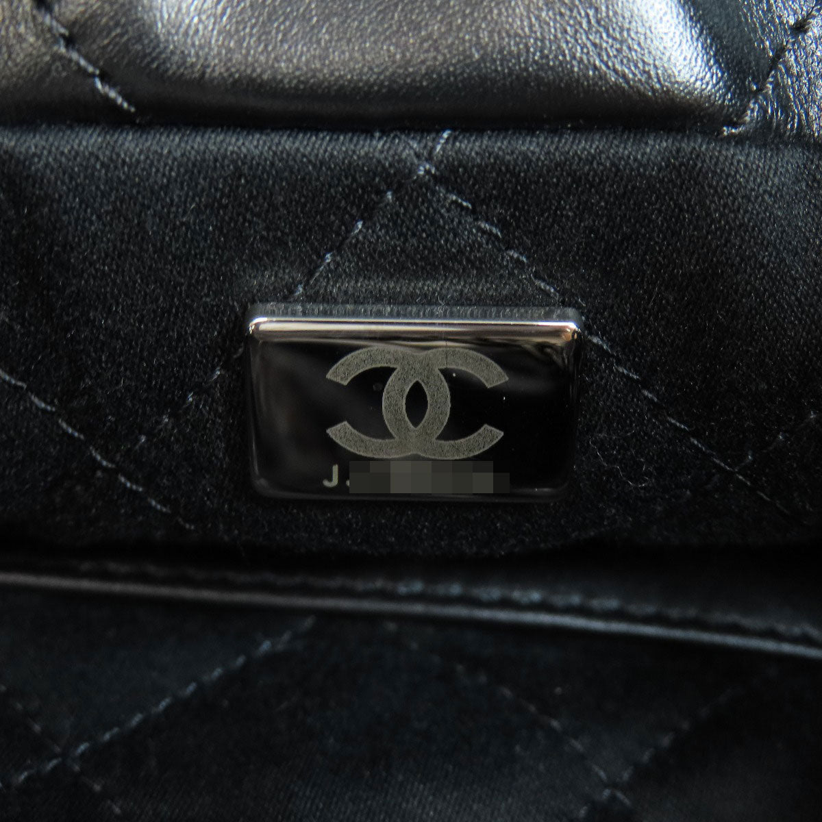 CHANEL   Handbag chanel 22 Lambskin Ladies