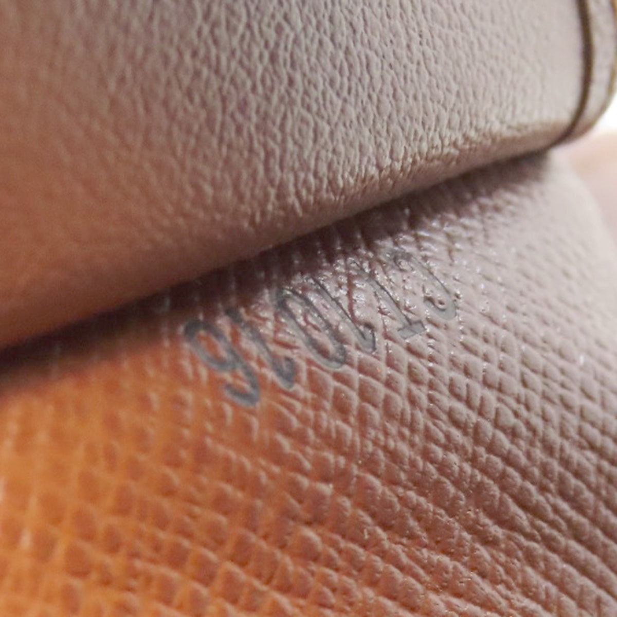 LOUIS VUITTON M62630 Multicles6 key holder Monogram canvas Ladies [Used]