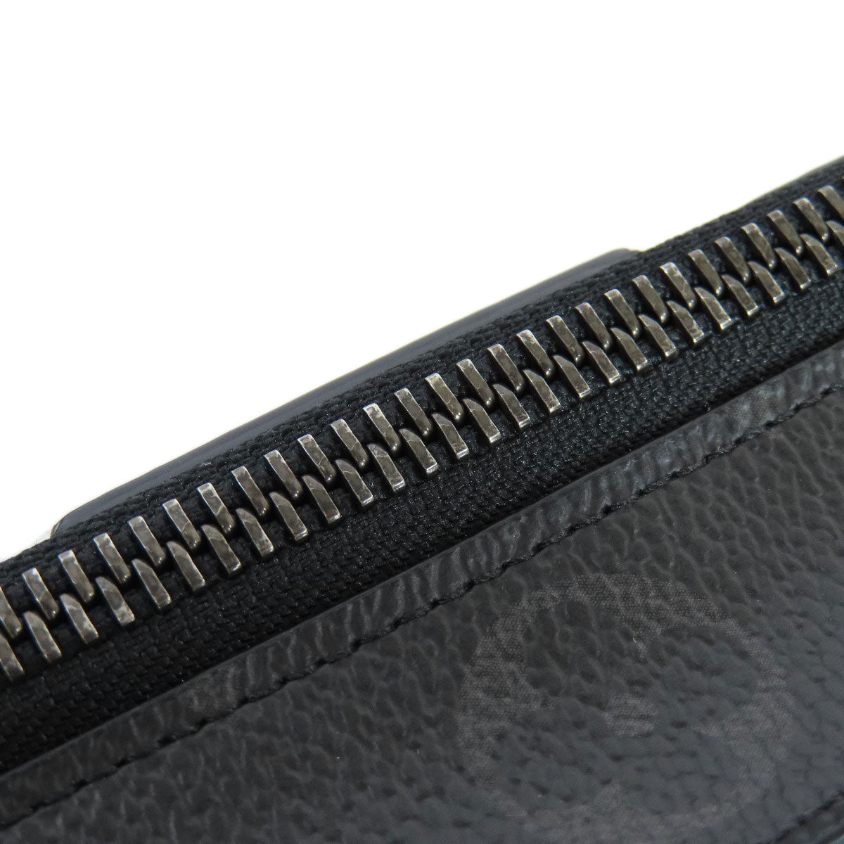 LOUIS VUITTON M81260 Alpha Wearables Shoulder Bag Monogram Eclipse mens [Used]