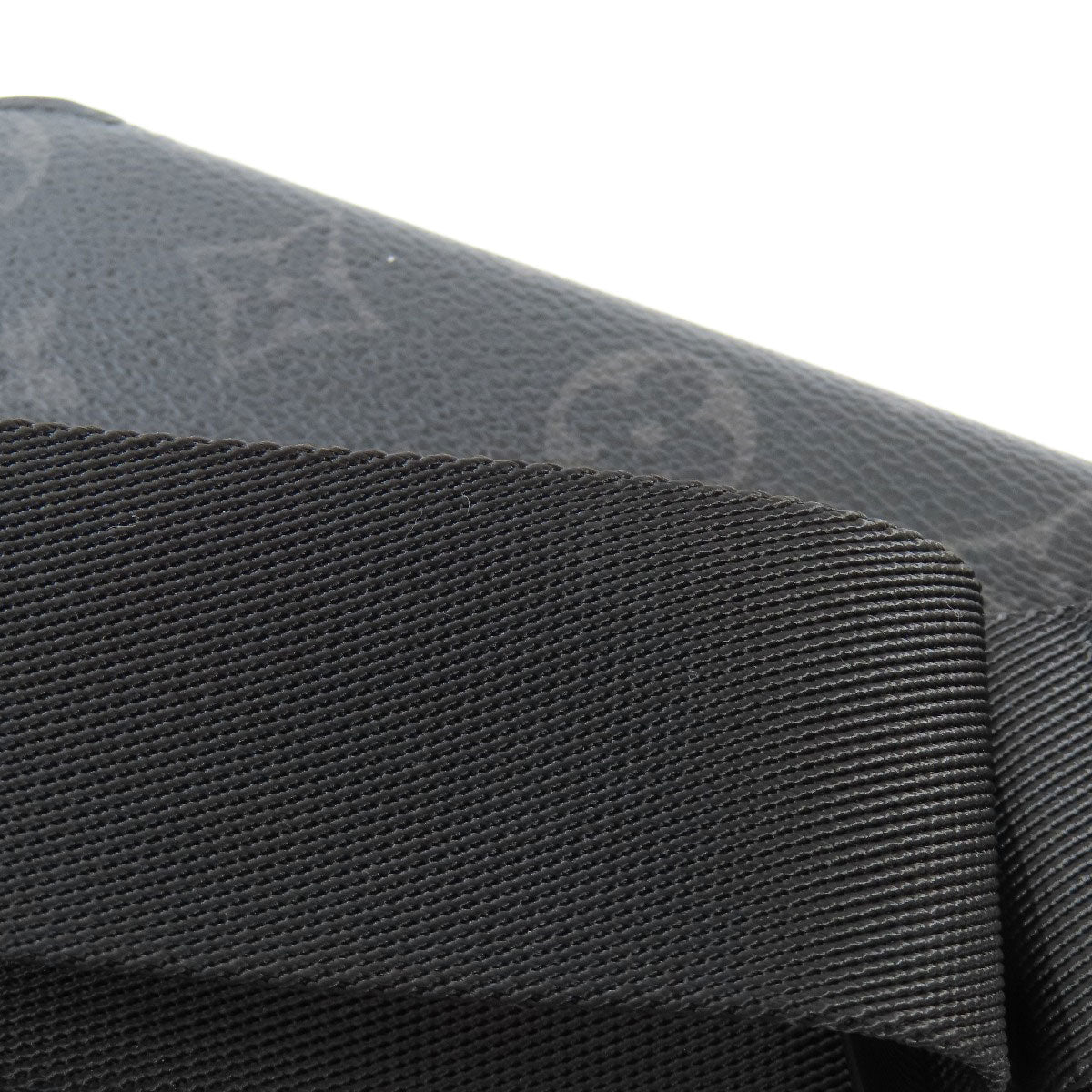 LOUIS VUITTON M81260 Alpha Wearables Shoulder Bag Monogram Eclipse mens [Used]