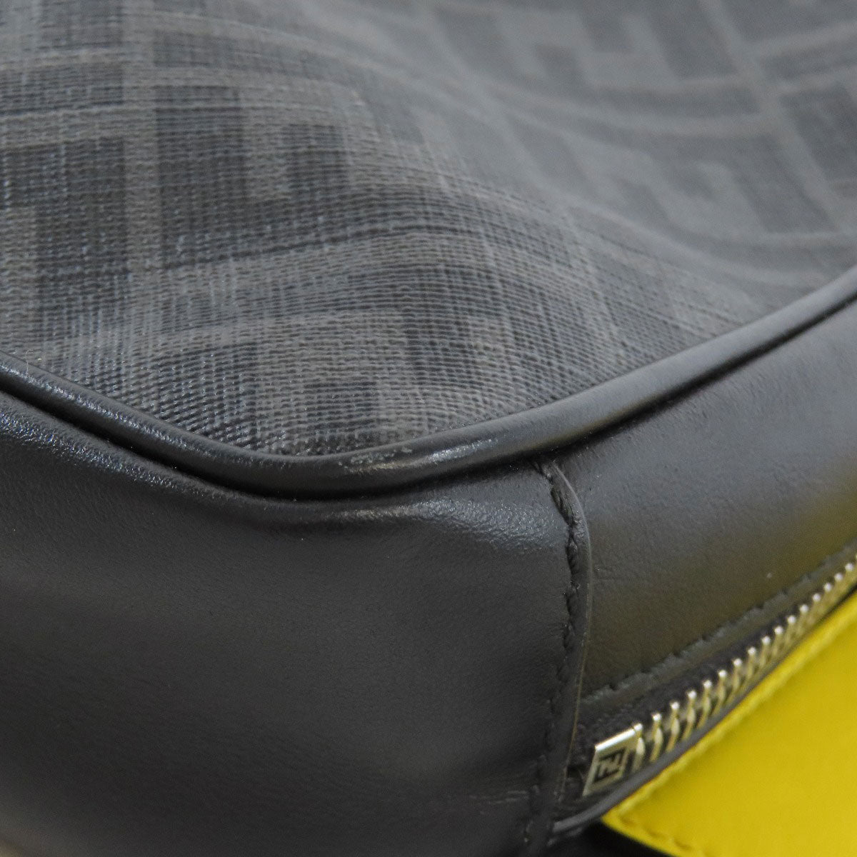 FENDI Zucca pattern body bag PVC CalfLadies [Used]