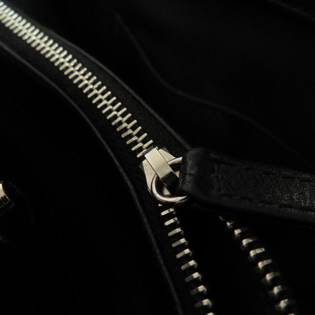 CHANEL Matelasse Chain Bag SilverHardware Tote Bag Lambskin Ladies [Used]