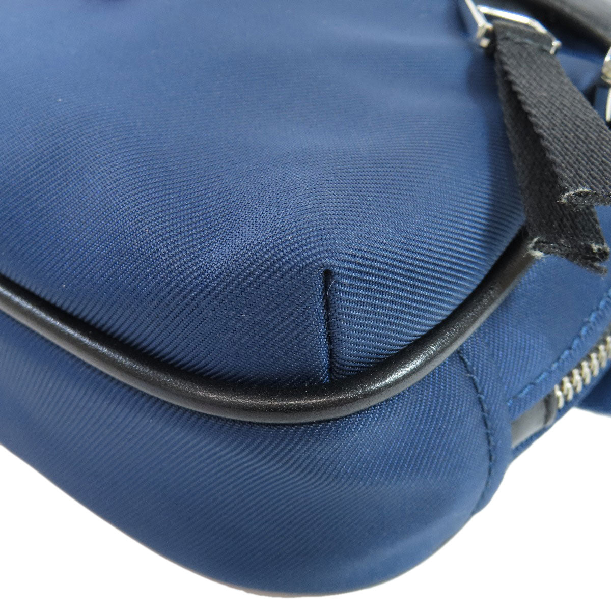 MARC JACOBS logo body bag Nylon Ladies [Used]