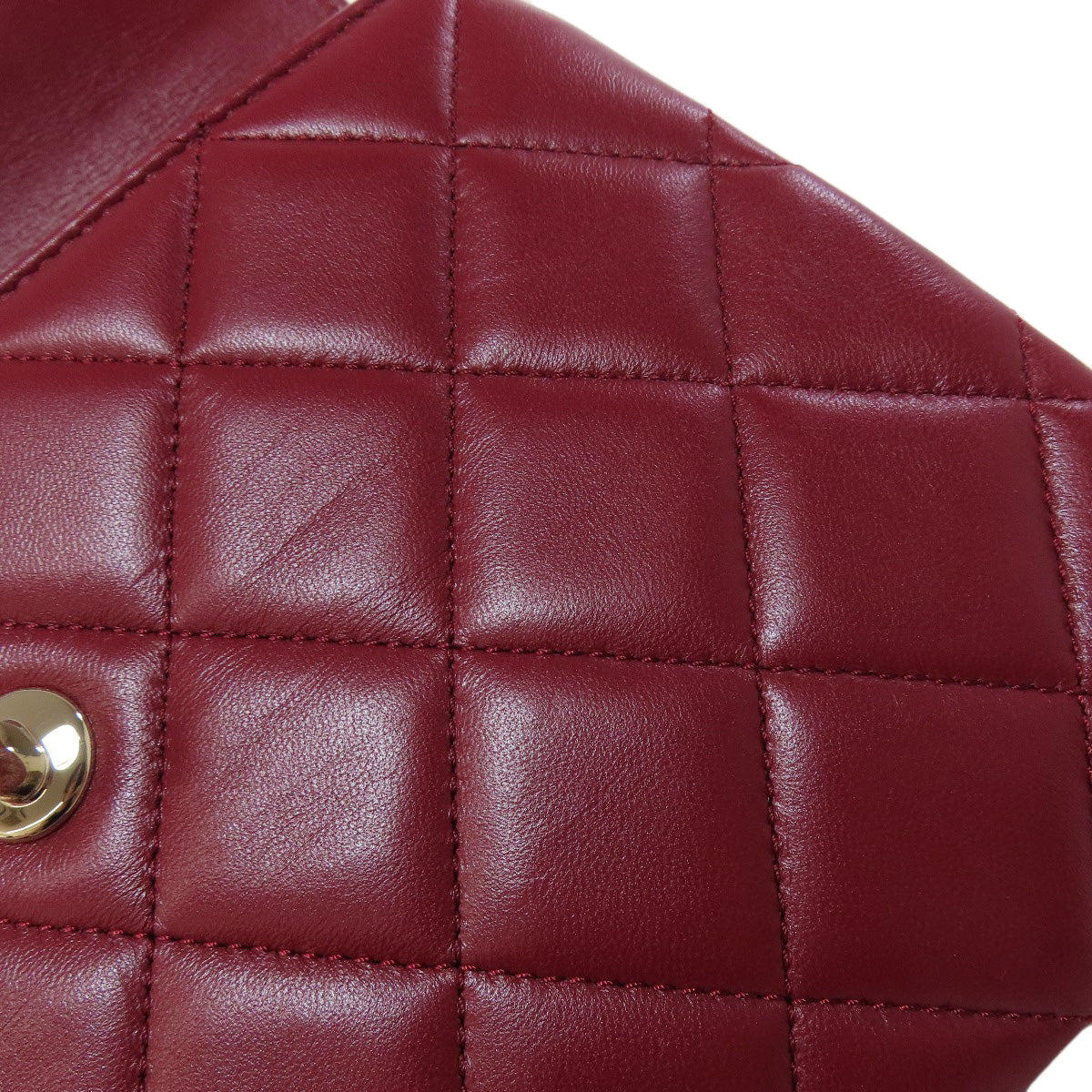 CHANEL Matelasse 2WAY GoldHardware Handbag Lambskin Ladies [Used]