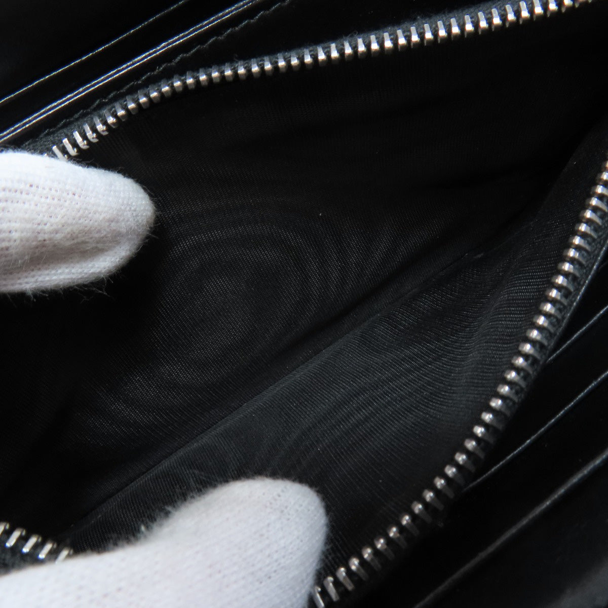 PRADA Zip Around Long wallet (with coin pocket) Leather Ladies [Used]