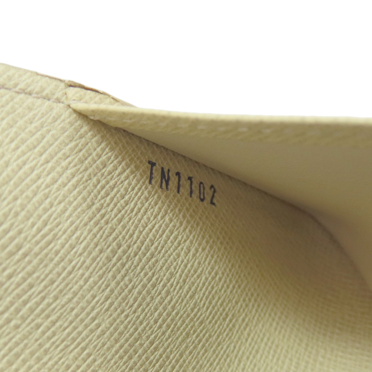 LOUIS VUITTON M63020 Portefeiulle Josephine Bifold Wallet with Coin Pocket Damier canvas Ladies [Used]