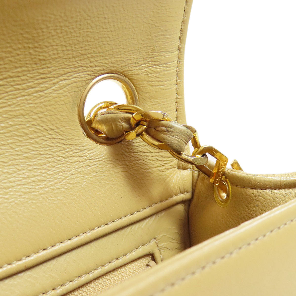 CHANEL ChainShoulder Matelasse GoldHardware Shoulder Bag Lambskin Ladies [Used]