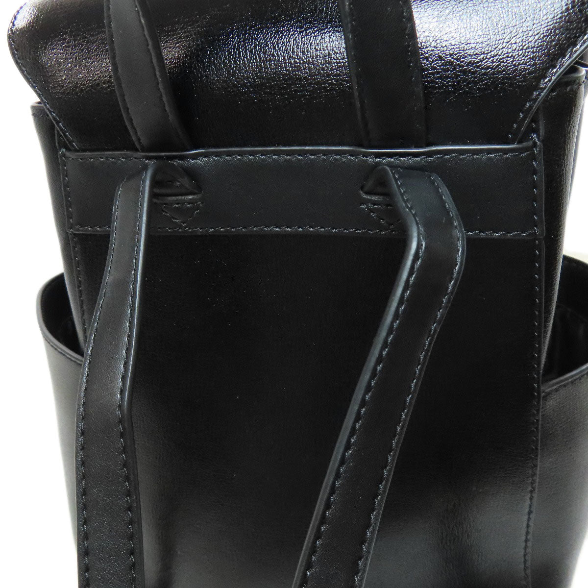 Michael Kors   Backpack Â· Daypack logo Leather Ladies