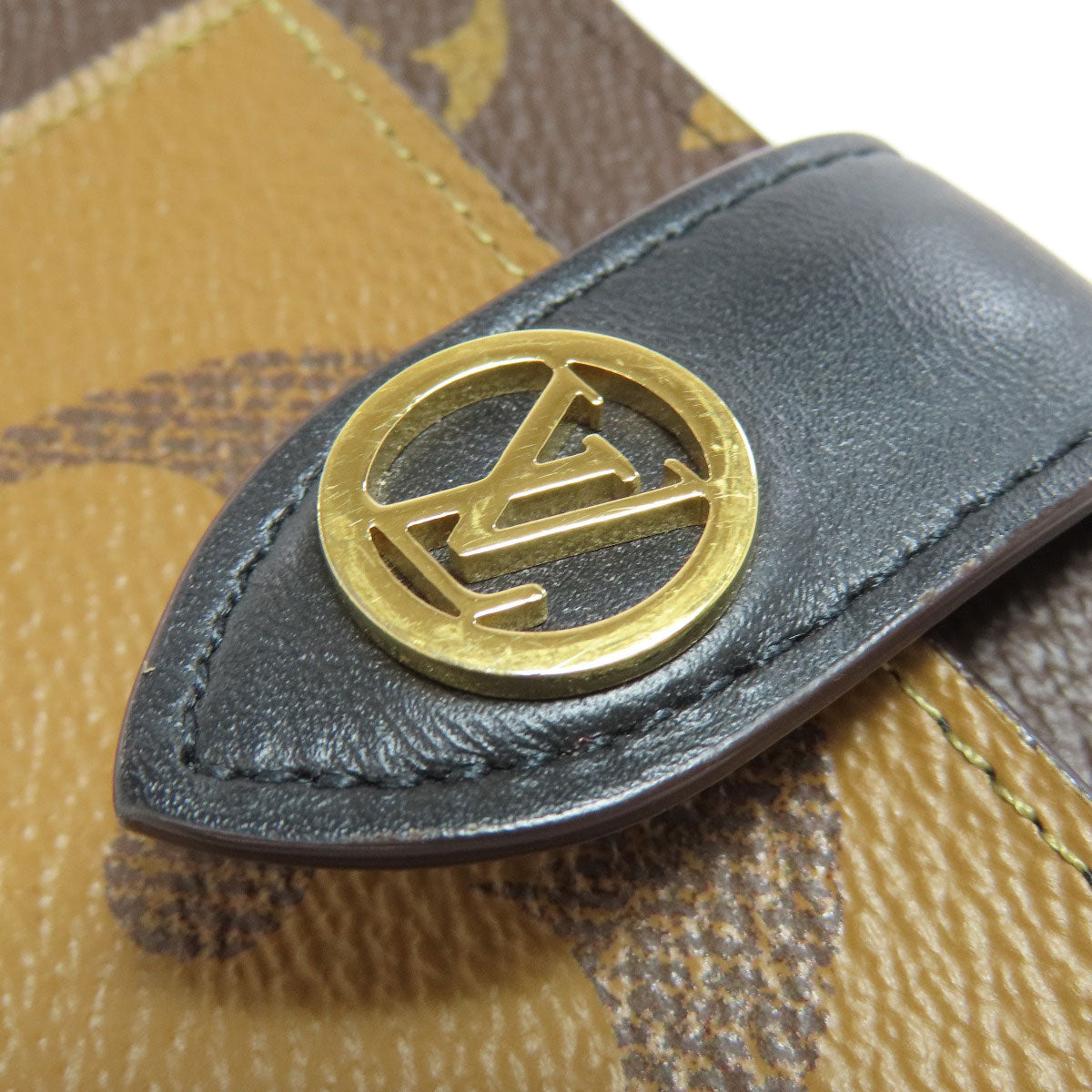 LOUIS VUITTON  M69432 Bifold Wallet with Coin Pocket Portefeiulle Juliet Monogram reverse Ladies