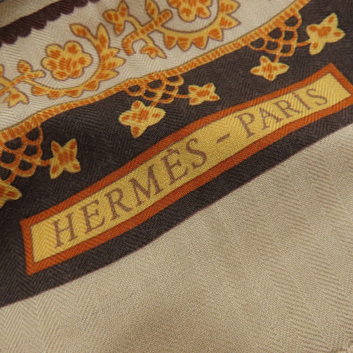 HERMES   Stall Caregean Cashmere SilkLadies