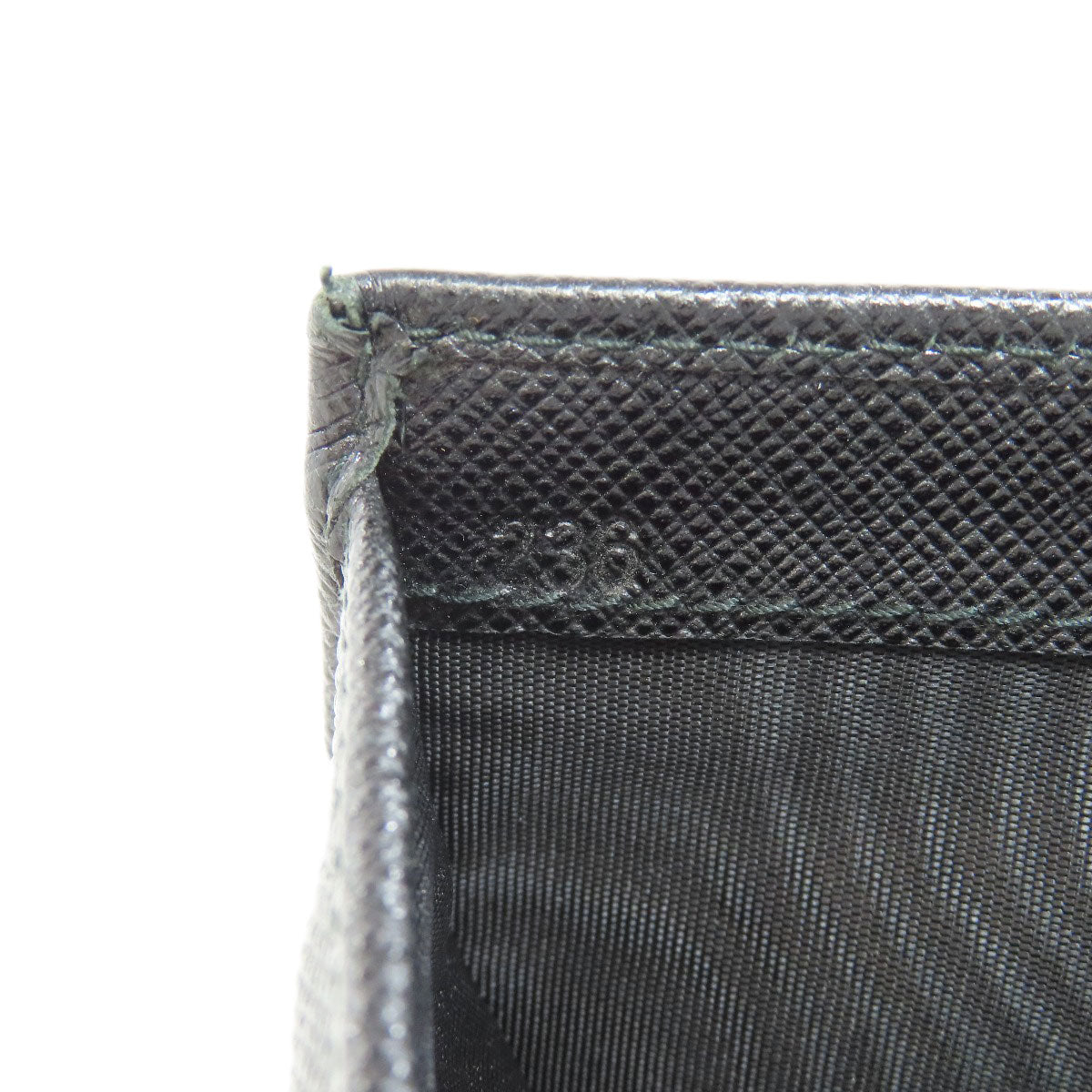 PRADA logo Bifold Wallet with Coin Pocket Safiano Ladies [Used]