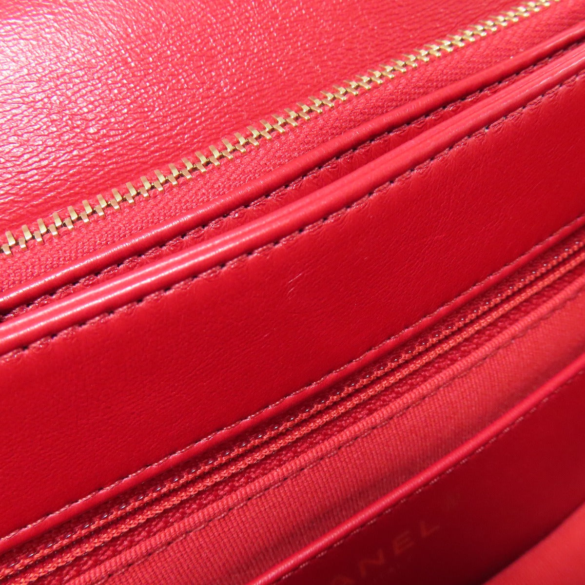 CHANEL ChainShoulder Matelasse GoldHardware Shoulder Bag Lambskin Ladies [Used]