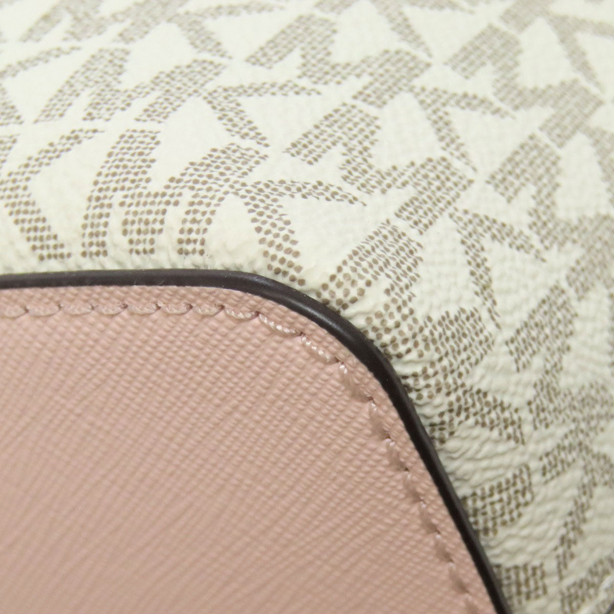 Michael Kors 35F1GTVC6B MK signature Shoulder Bag PVC Ladies [Used]