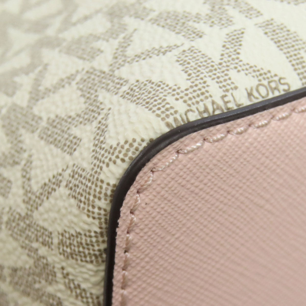 Michael Kors 35F1GTVC6B MK signature Shoulder Bag PVC Ladies [Used]