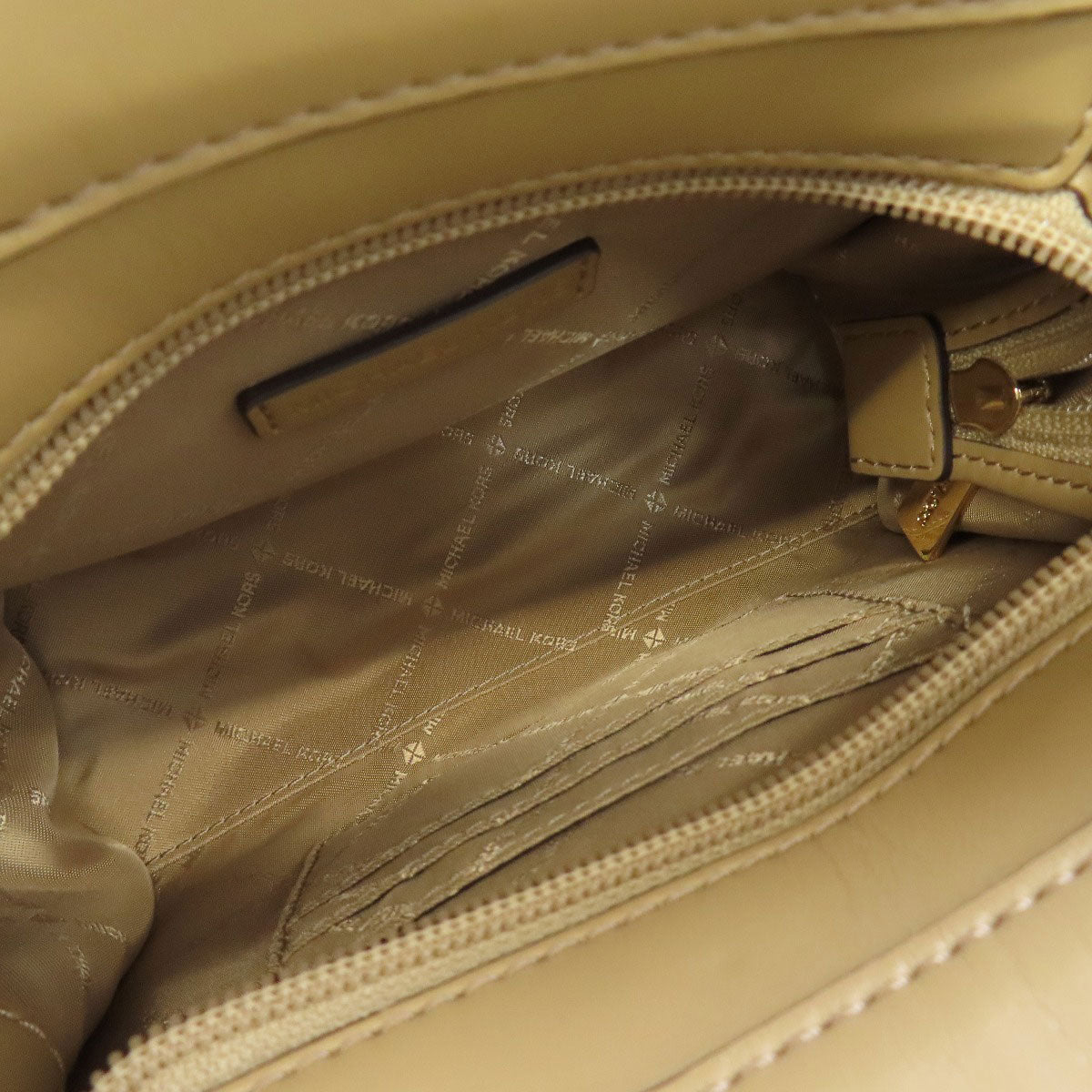 Michael Kors MK signature Shoulder Bag Leather Ladies [Used]