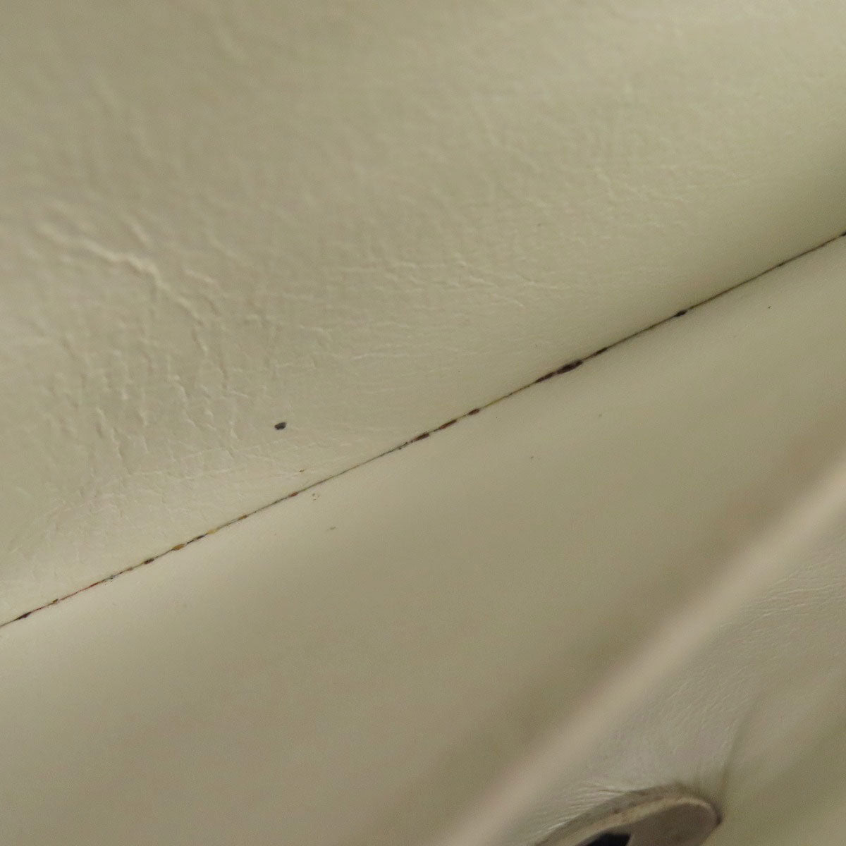 CHANEL ChainShoulder Matelasse SilverHardware Shoulder Bag Grained Calfskin Skin Ladies [Used]