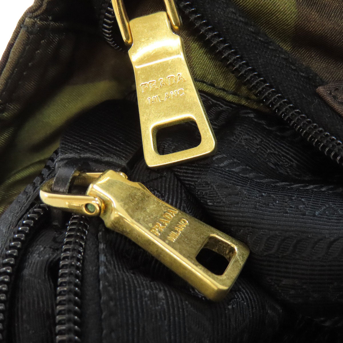 プラダ 迷彩柄 2WAY トートバッグ ナイロン素材 レディース 【中古】【PRADA】