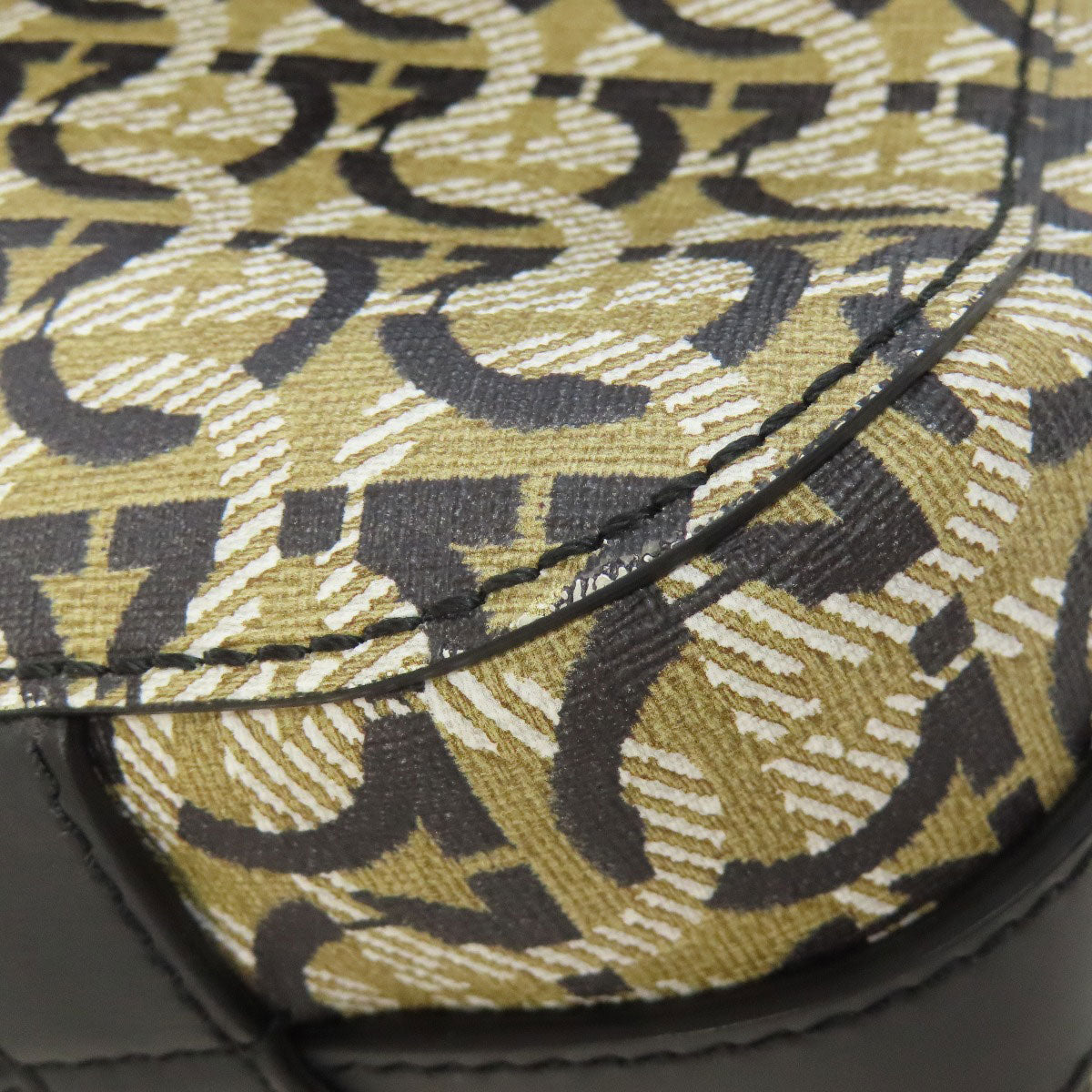 Salvatore Ferragamo Gancinipattern Shoulder Bag PVC Ladies [Used]