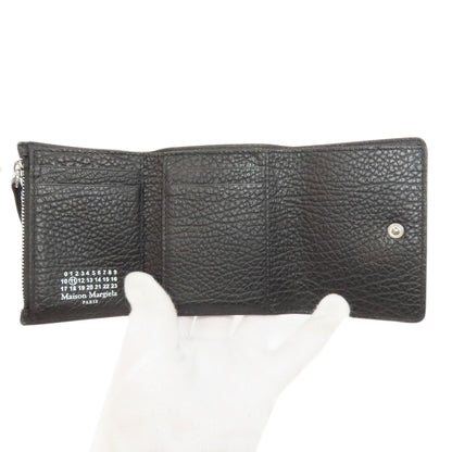 MaisonMargiela   Bifold Wallet with Coin Pocket Simple design Leather Ladies