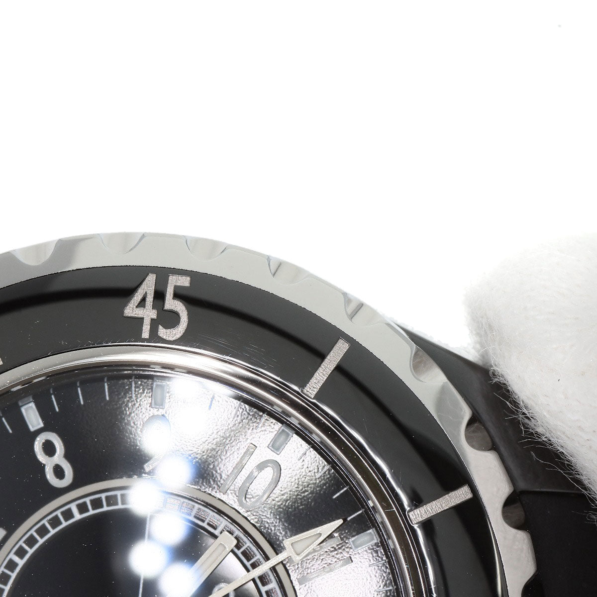 CHANEL J12 1.3" Watches H0681 Ceramic/Rubber Ladies