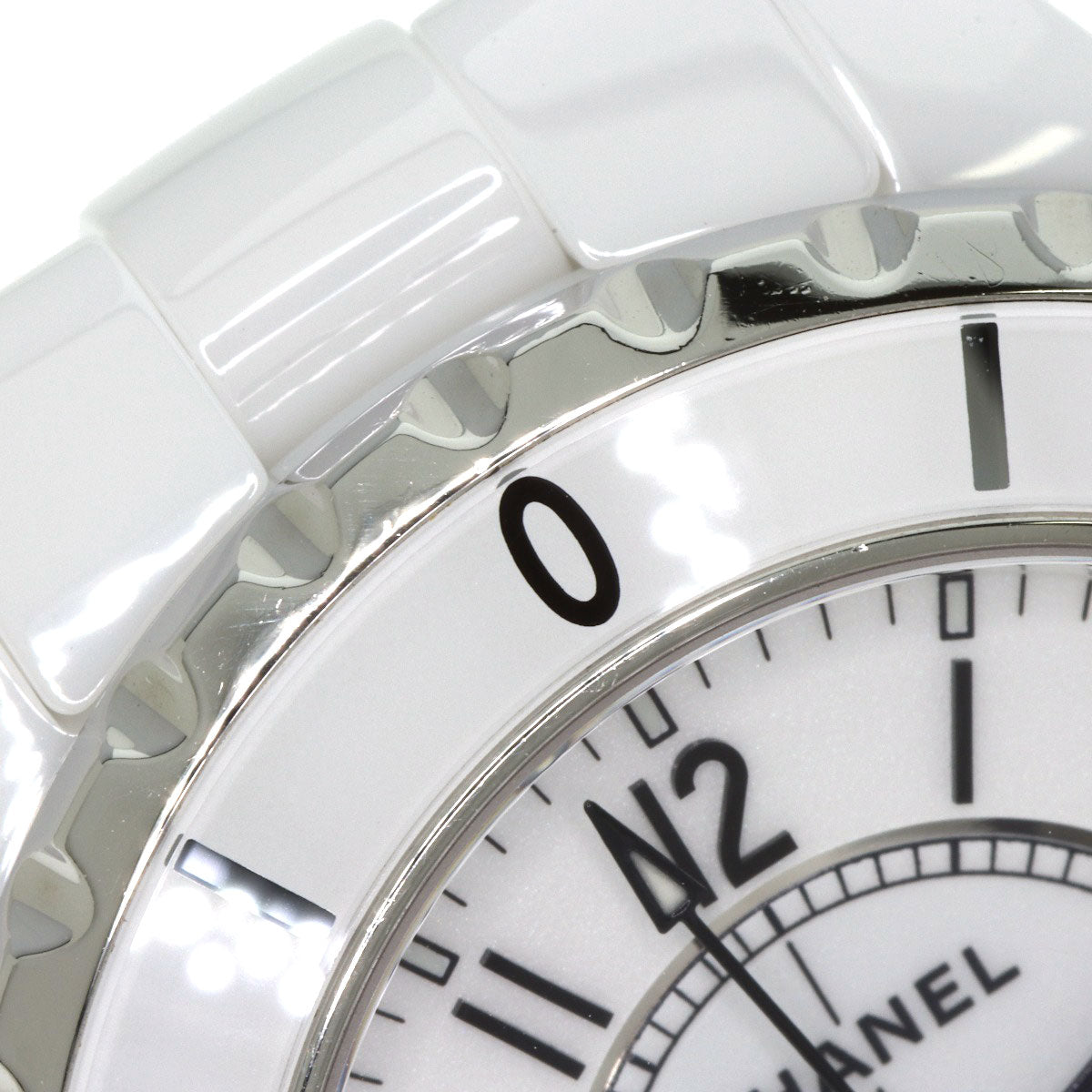 CHANEL J12 1.3 "White Ceramic Watches H0968 Ceramic/Ceramic Ladies