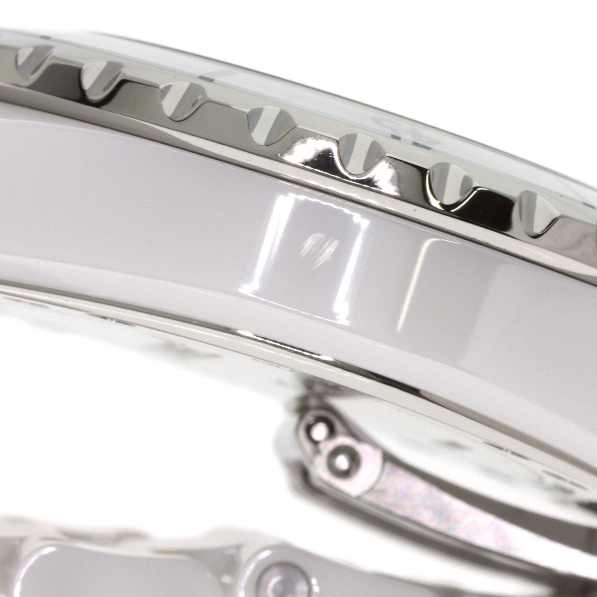 CHANEL J12 1.3 "White Ceramic Watches H0968 Ceramic/Ceramic Ladies
