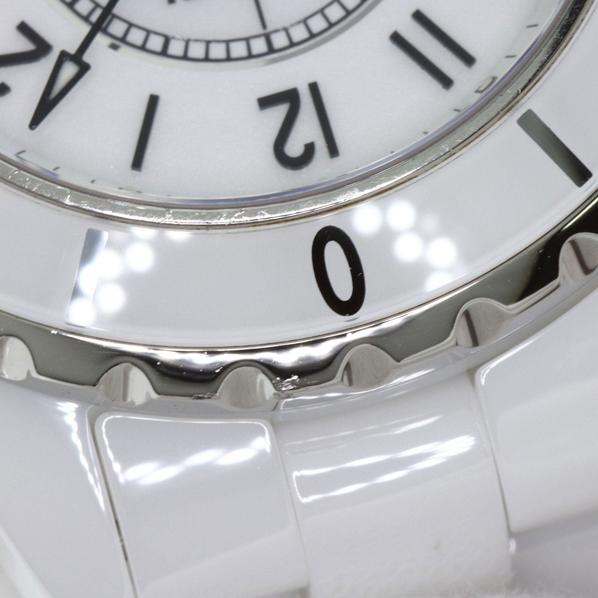 CHANEL J12 1.3 "White Ceramic Watches H0968 Ceramic/Ceramic Ladies