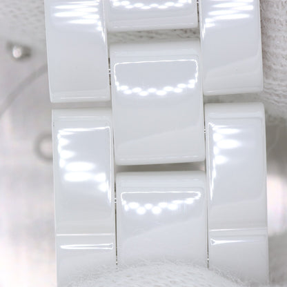 CHANEL J12 1.3 "White Ceramic Watches H0968 Ceramic/Ceramic Ladies