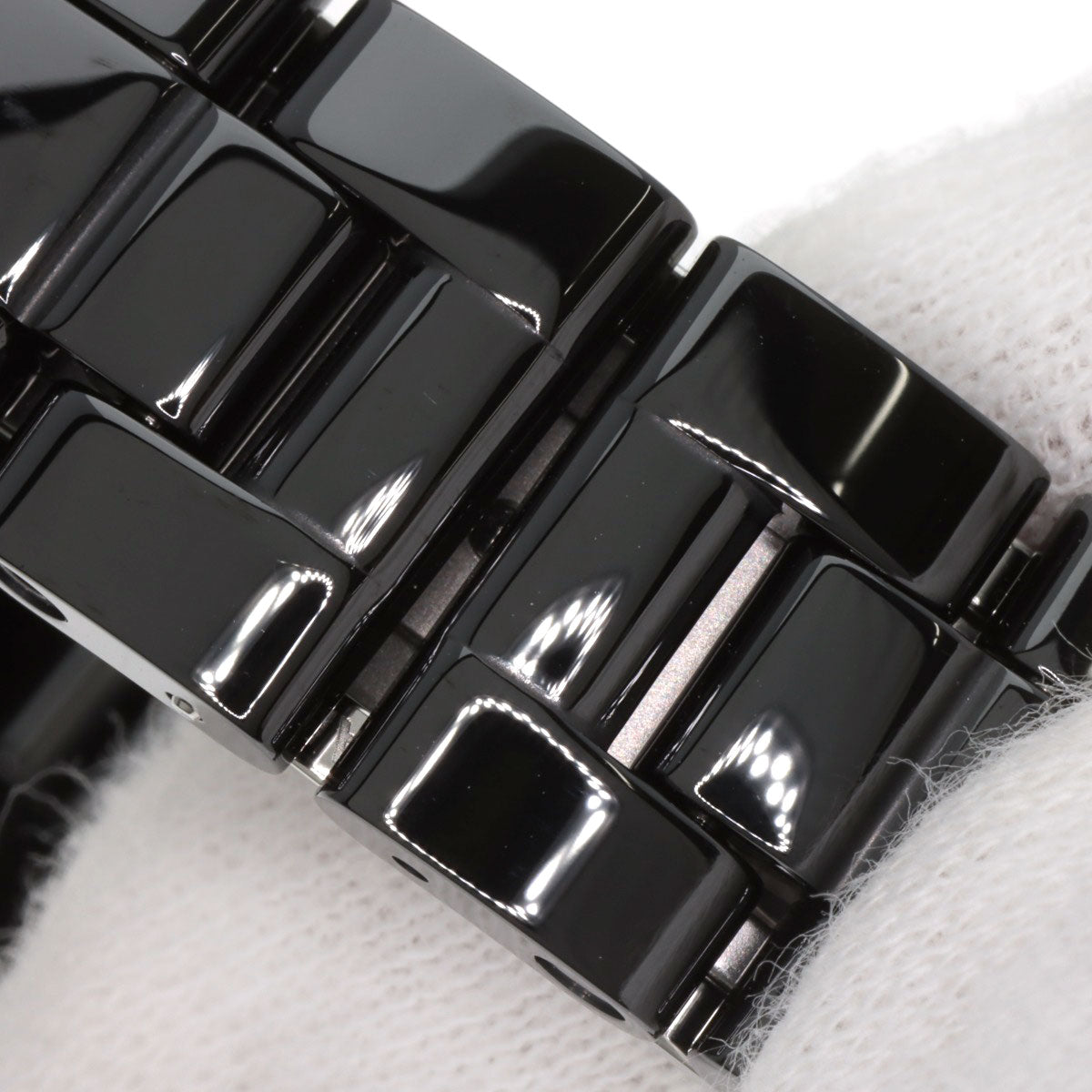 CHANEL J12 Edition 1 1.3" Limited to 555 pieces worldwide Watches H6784 Ceramic/Ceramic Ladies