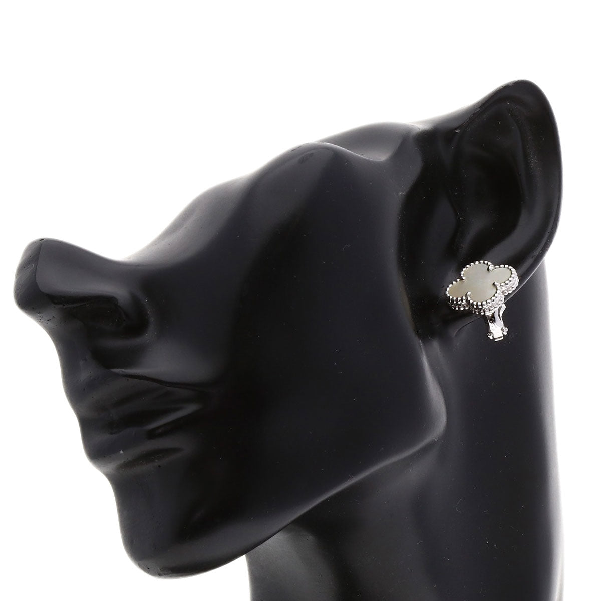 Van Cleef & Arpels Vintage Alhambra Shell earring K18 White Gold Ladies [Used]