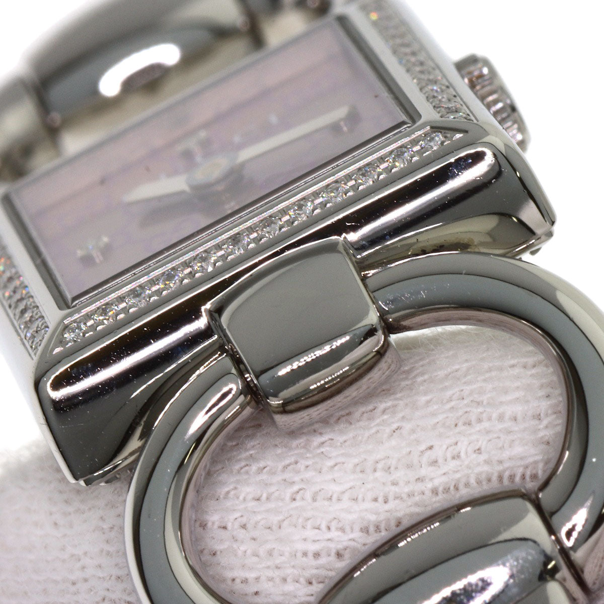 グッチ 120.00 トルナヴォーニ 4P ベゼル ダイヤモンド 腕時計 ステンレススチール/SS レディース 【中古】【GUCCI】