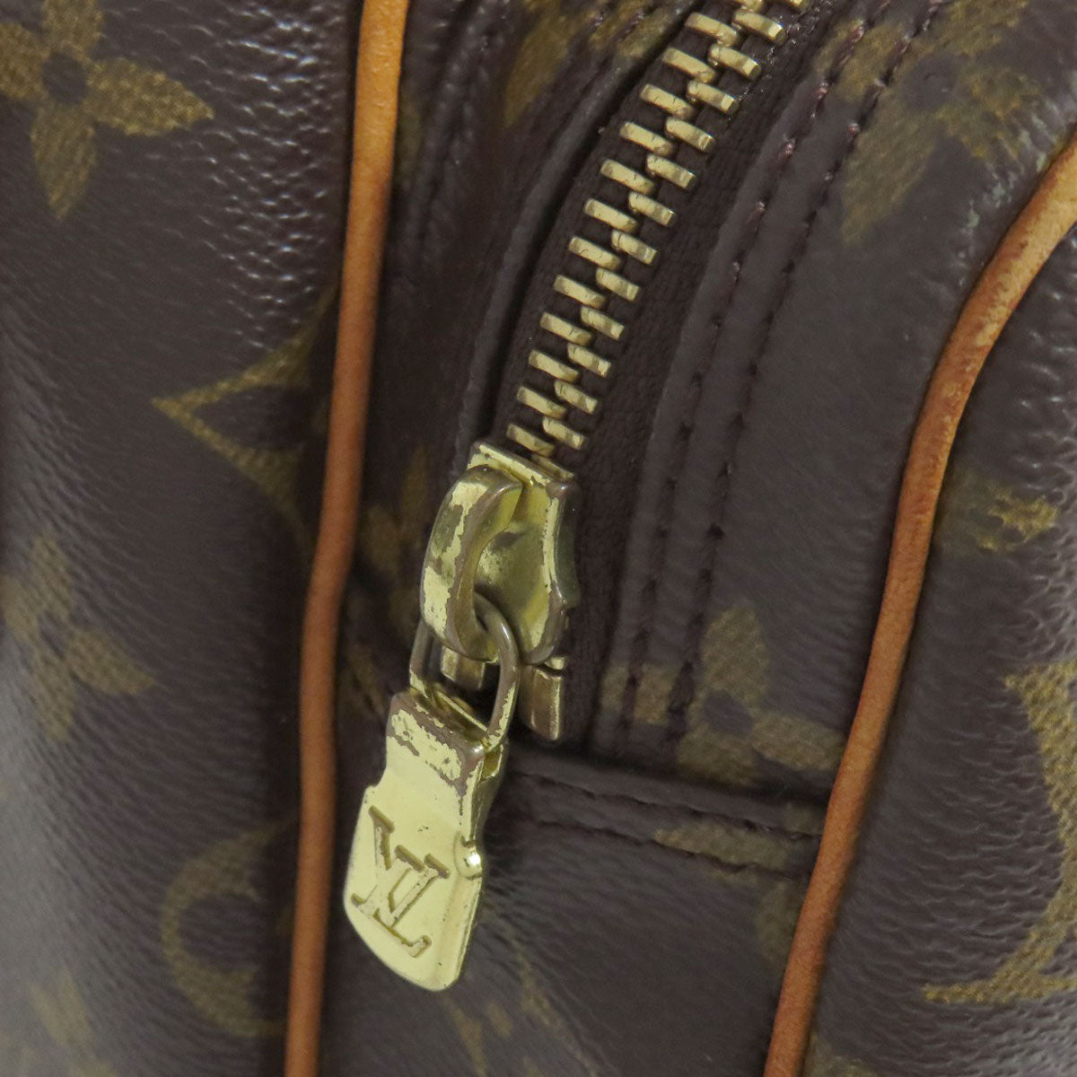 LOUIS VUITTON M45244 Nile Shoulder Bag Monogram canvas Ladies [Used]