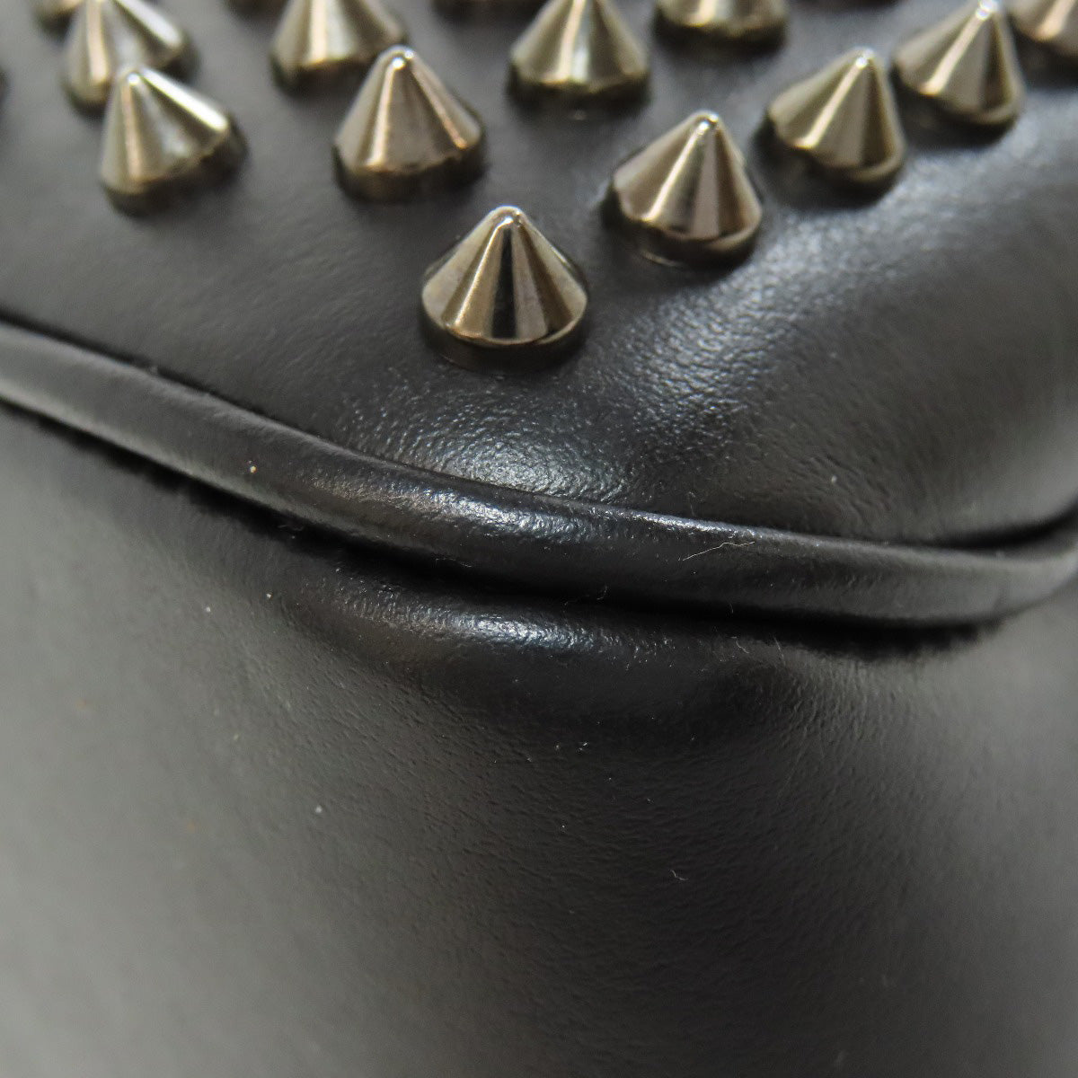 Christian Louboutin   Shoulder Bag spike Leather Ladies