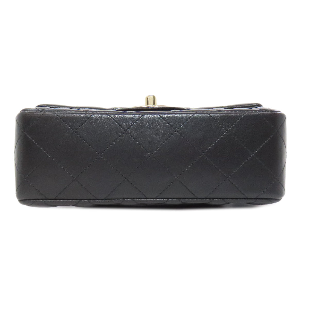 CHANEL Matelasse GoldHardware Shoulder Bag Lambskin Ladies [Used]