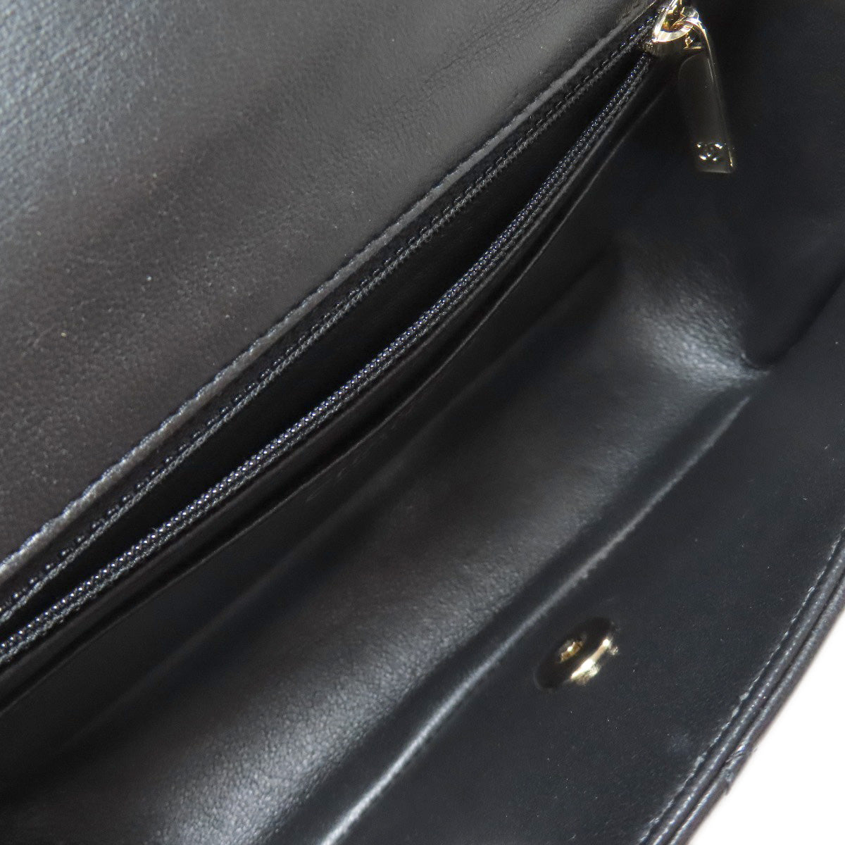 CHANEL Matelasse GoldHardware Shoulder Bag Lambskin Ladies [Used]