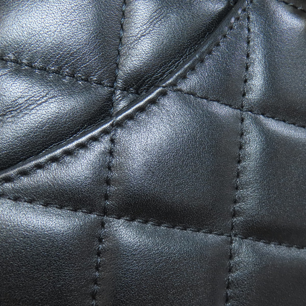 CHANEL Matelasse ChainShoulder GoldHardware Shoulder Bag Lambskin Ladies [Used]