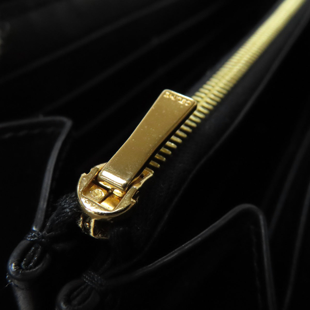 CELINE Zip Around Long wallet (with coin pocket) Leather Ladies [Used]