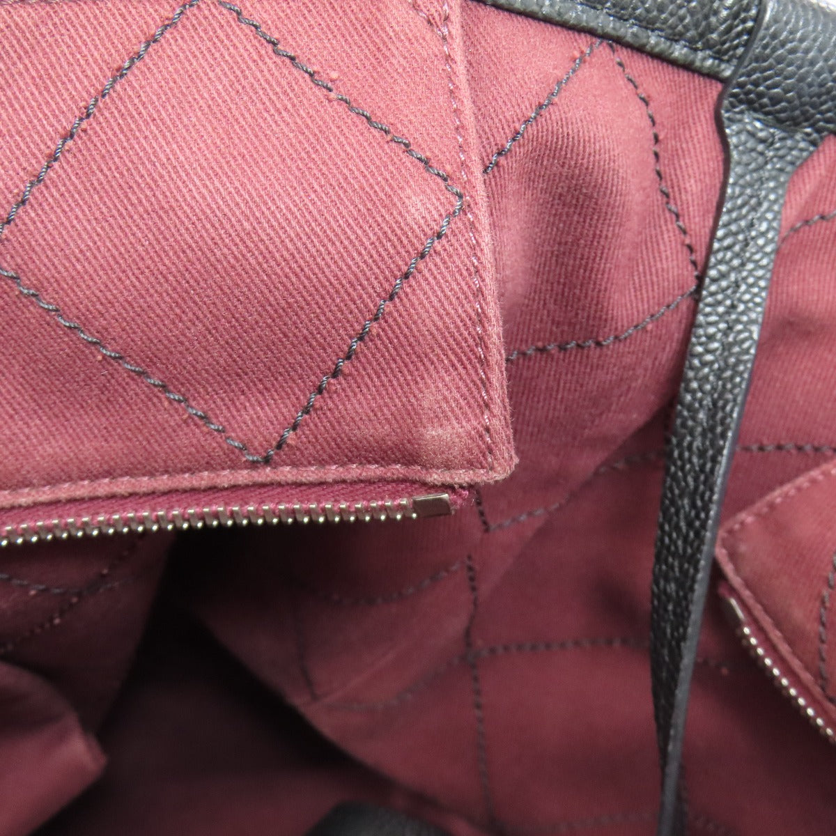 CHANEL Matelasse SilverHardware Tote Bag Grained Calfskin Skin Ladies [Used]