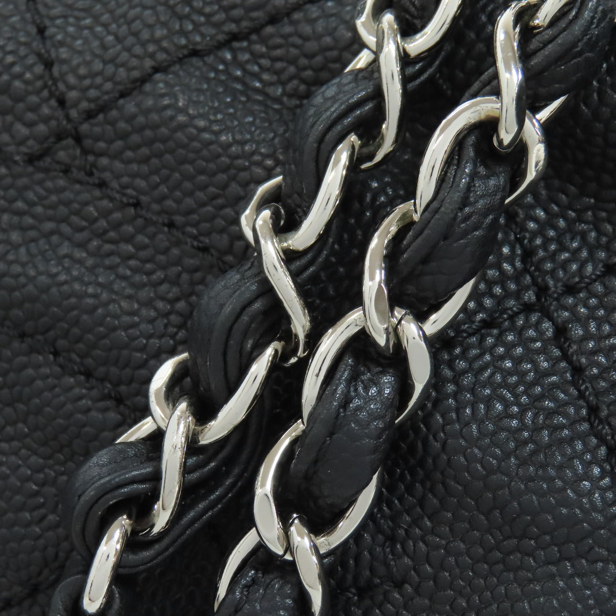 CHANEL Matelasse SilverHardware Tote Bag Grained Calfskin Skin Ladies [Used]