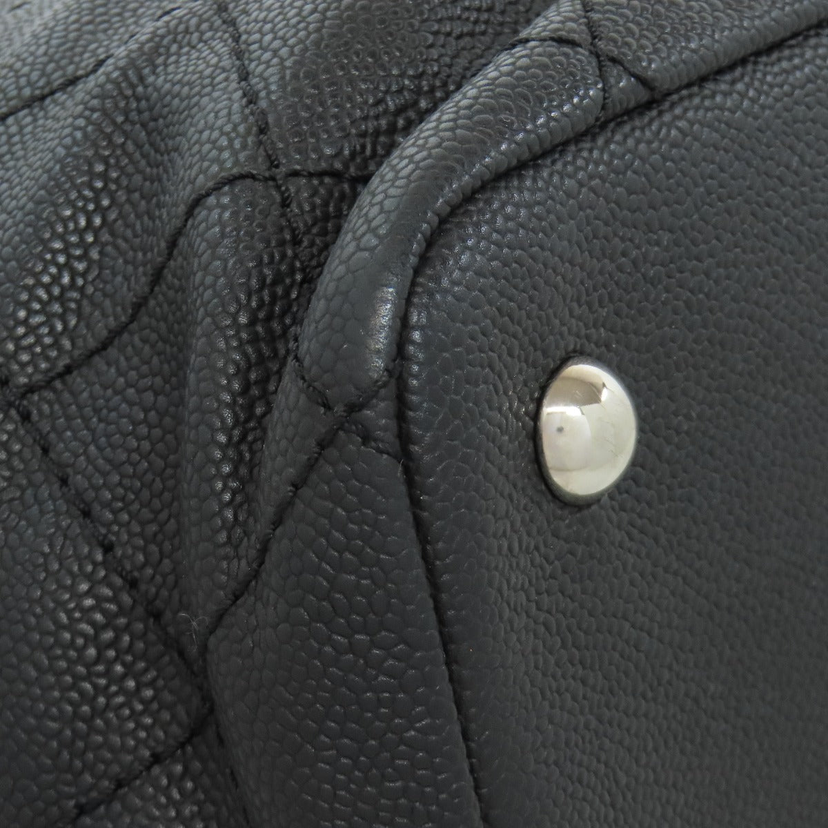 CHANEL Matelasse SilverHardware Tote Bag Grained Calfskin Skin Ladies [Used]