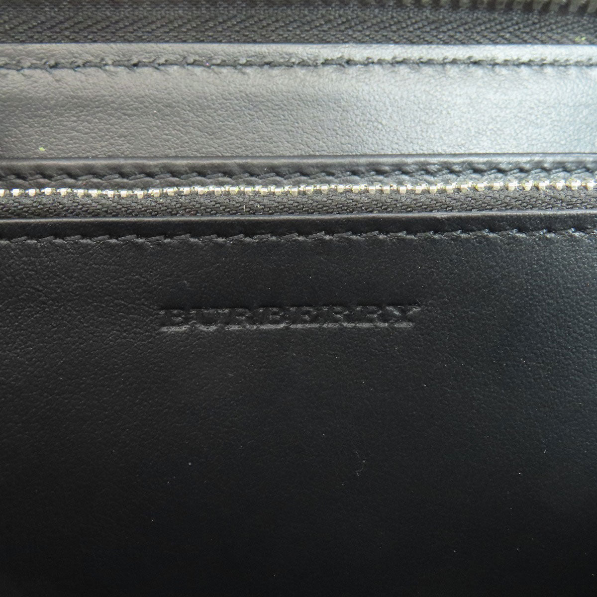 BURBERRY Chain motif Long wallet (with coin pocket) Leather Ladies [Used]