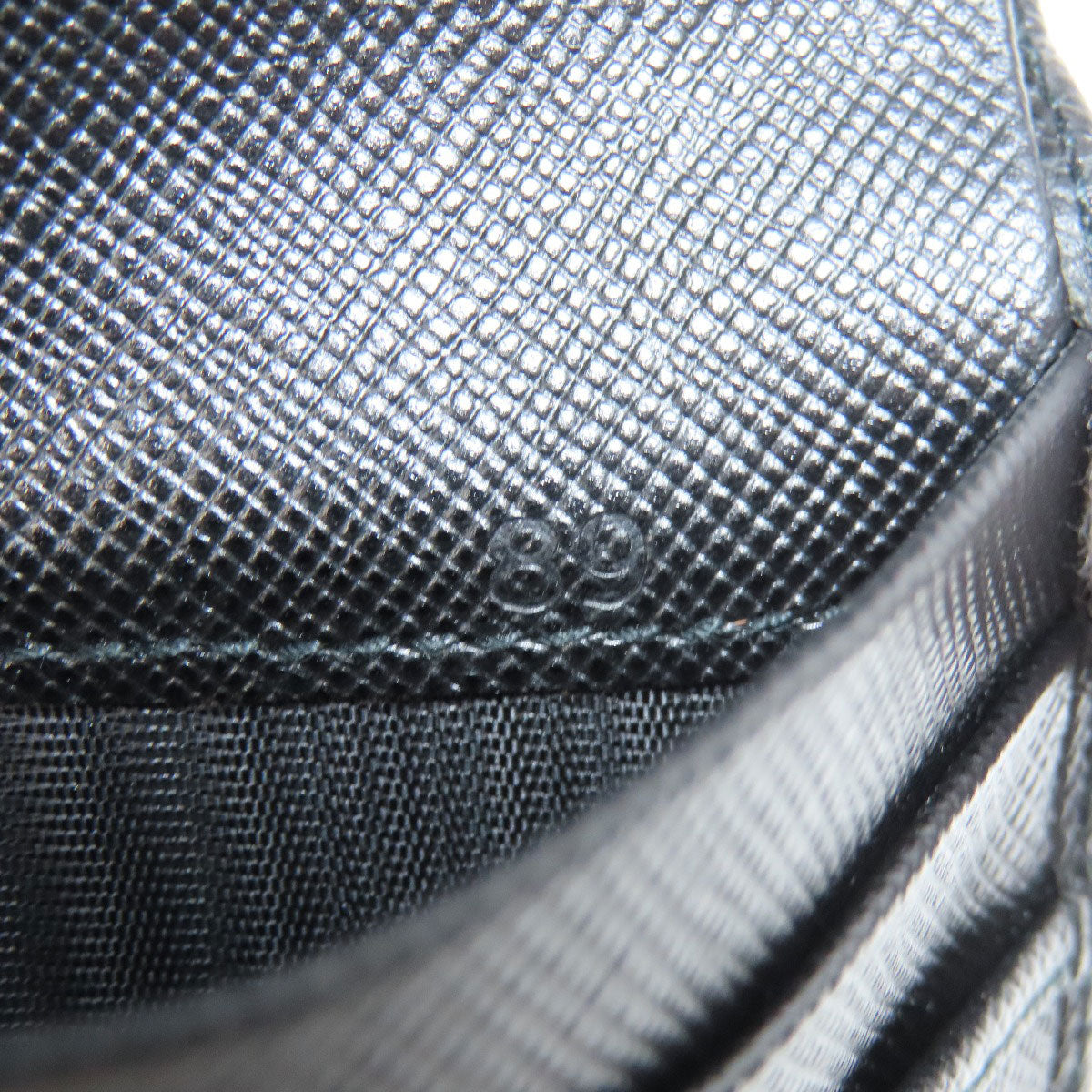 PRADA logo Bifold Wallet with Coin Pocket Safiano Ladies [Used]