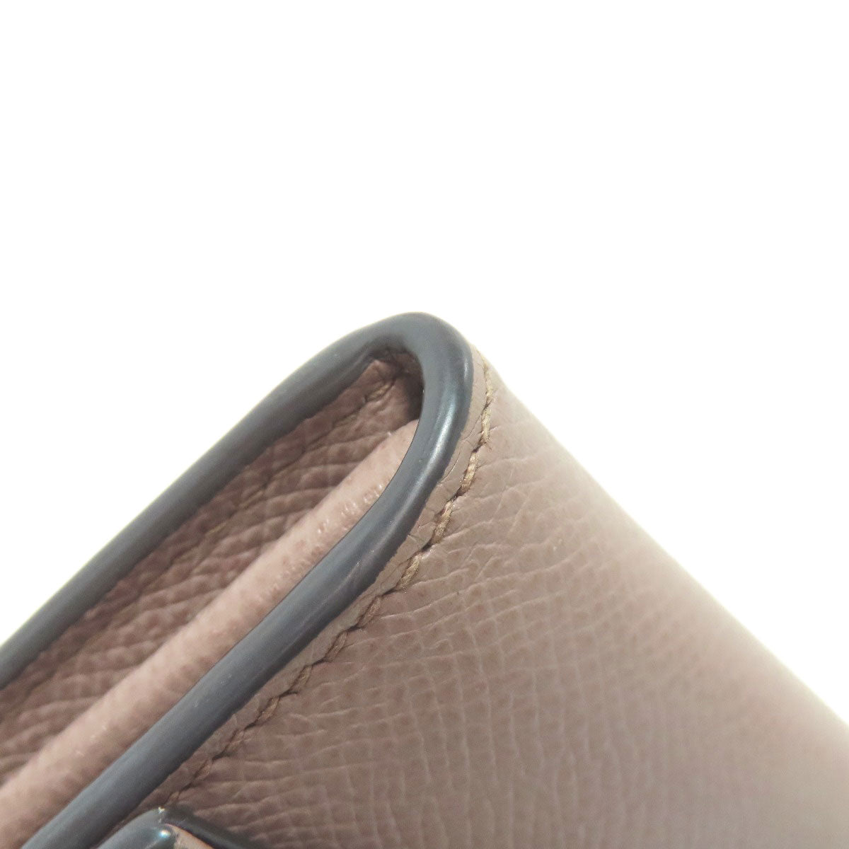 Salvatore Ferragamo Gancini Hardware motif Bifold Wallet with Coin Pocket Leather Ladies [Used]