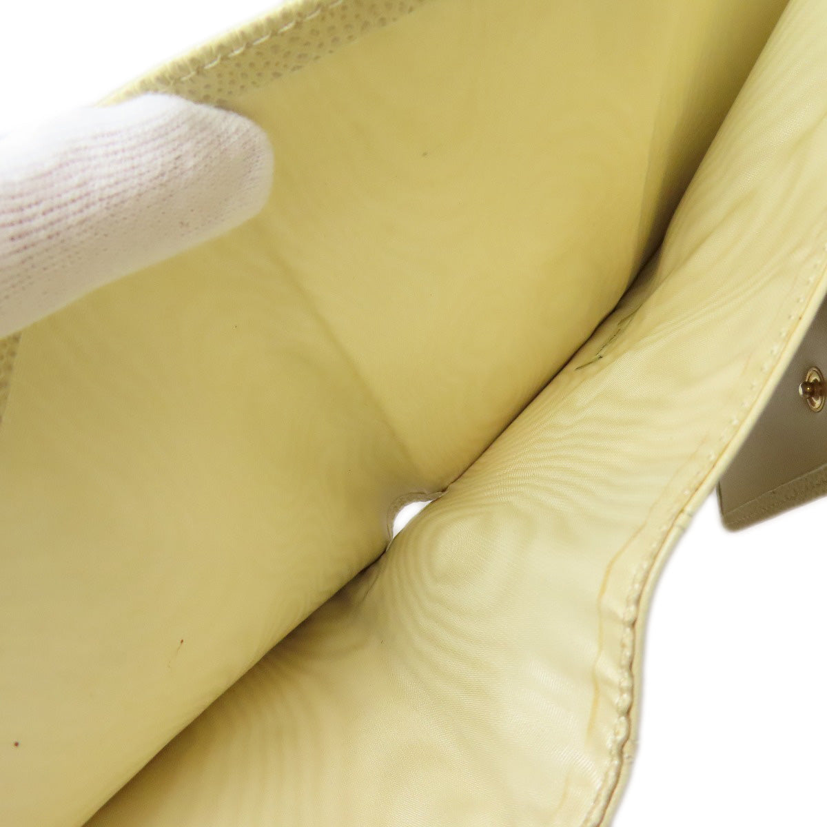 CHANEL COCO Mark GoldHardware Bifold Wallet with Coin Pocket Grained Calfskin Skin Ladies [Used]