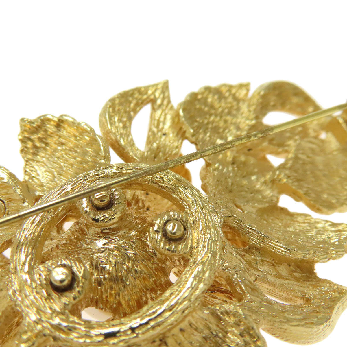 CHRISTIAN DIOR Flowers Rhinestones Faux Pearls Brooch Metal Ladies [Used]