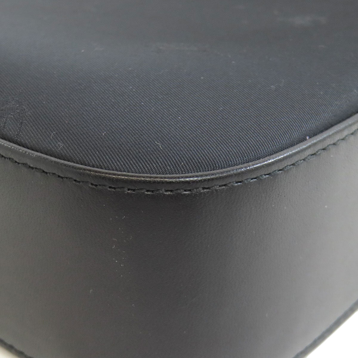 BURBERRY logo Handbag Nylon Ladies [Used]