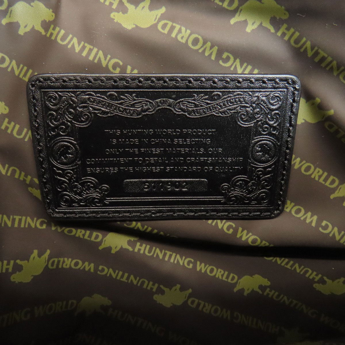 HUNTING WORLD logo Shoulder Bag Canvas Ladies [Used]