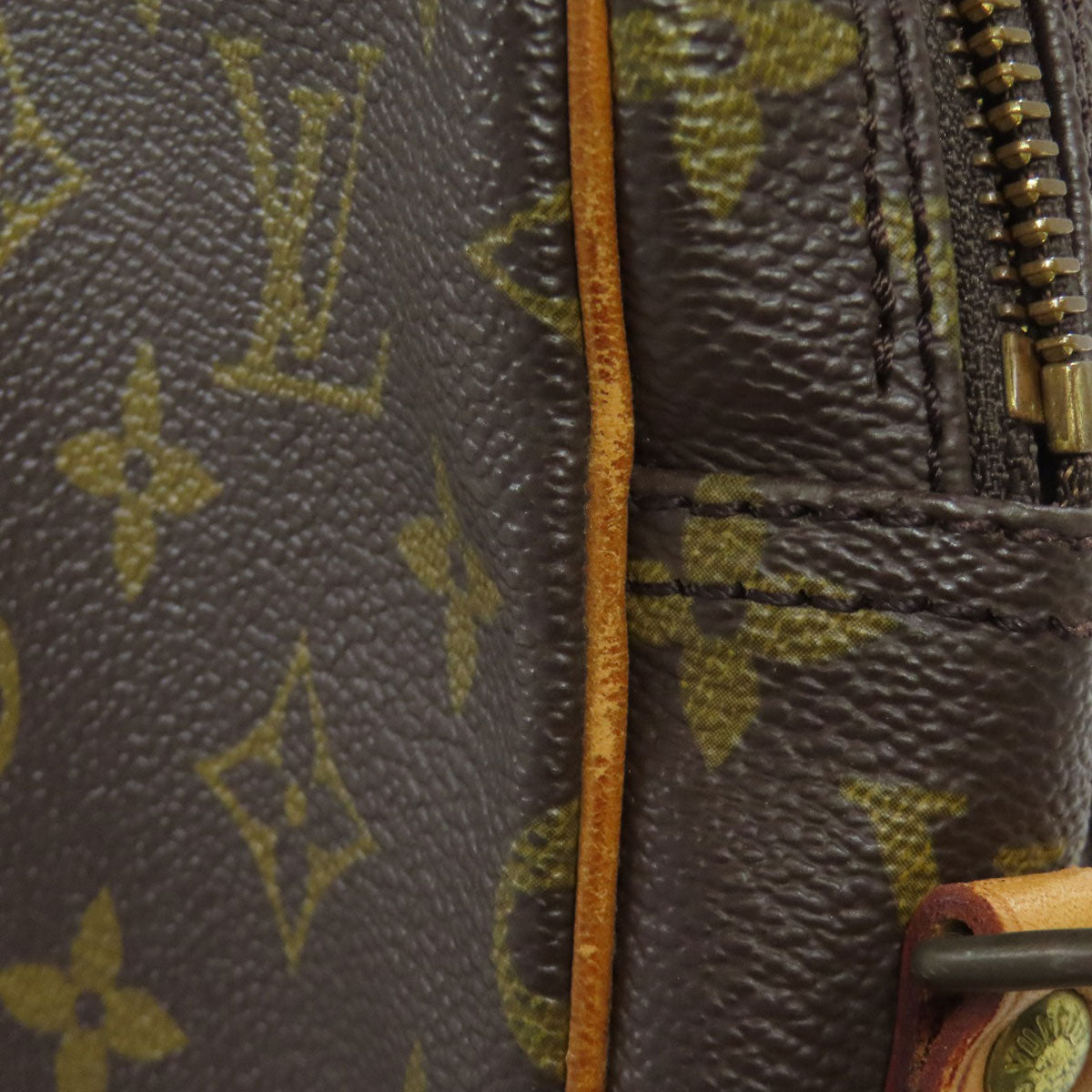 LOUIS VUITTON M45236 Amazon Shoulder Bag Monogram canvas Ladies [Used]